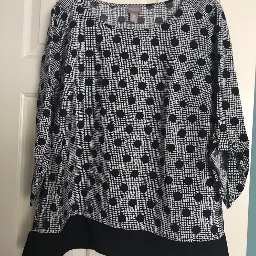 Pullover top with 3/4 sleeves